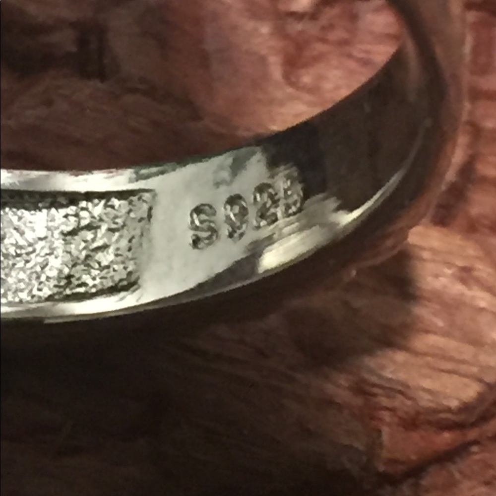 Ring size 8 - Picture 7 of 8